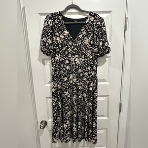 Tommy Hilfiger Women’s Elegant Black and Cream Floral Dress